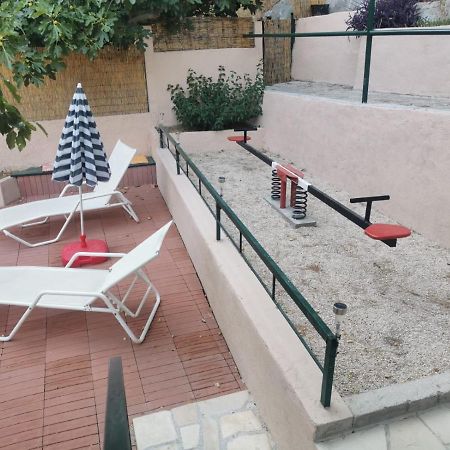 Big And Spacious Apartment In The Heart Of Omiš Exteriör bild