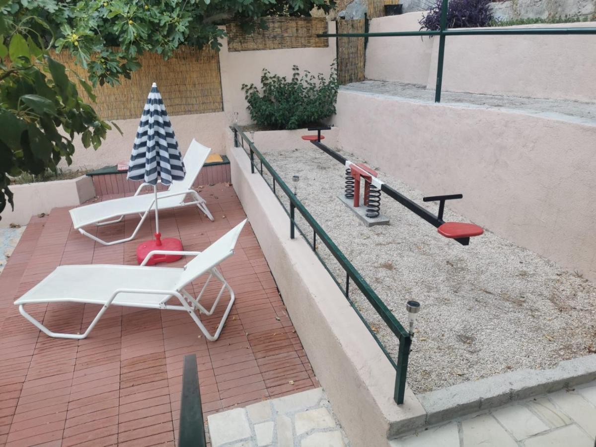 Big And Spacious Apartment In The Heart Of Omiš Exteriör bild