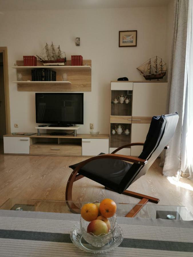 Big And Spacious Apartment In The Heart Of Omiš Exteriör bild